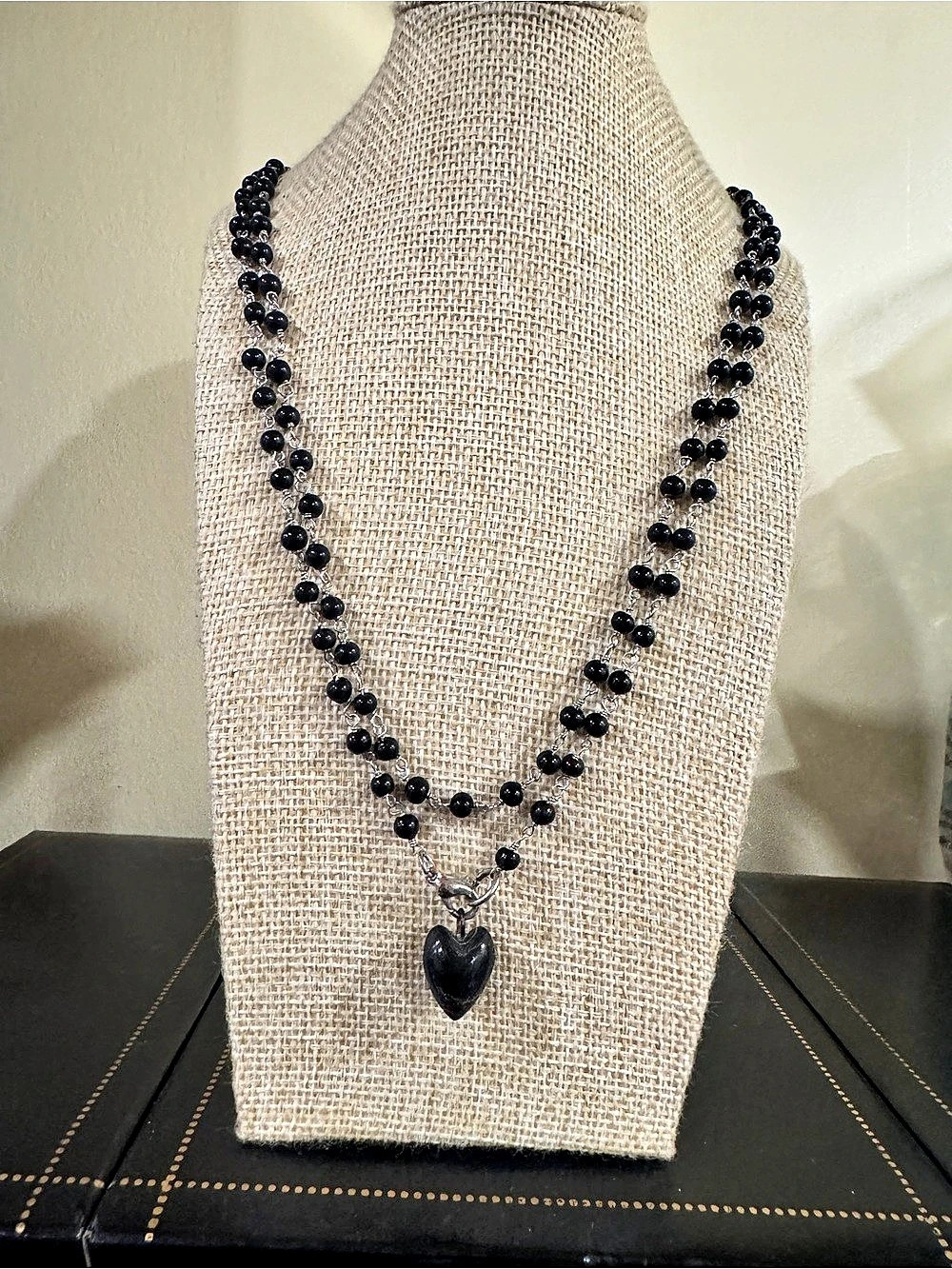 Black & Silver Beaded Heart Pendant Necklace Like New